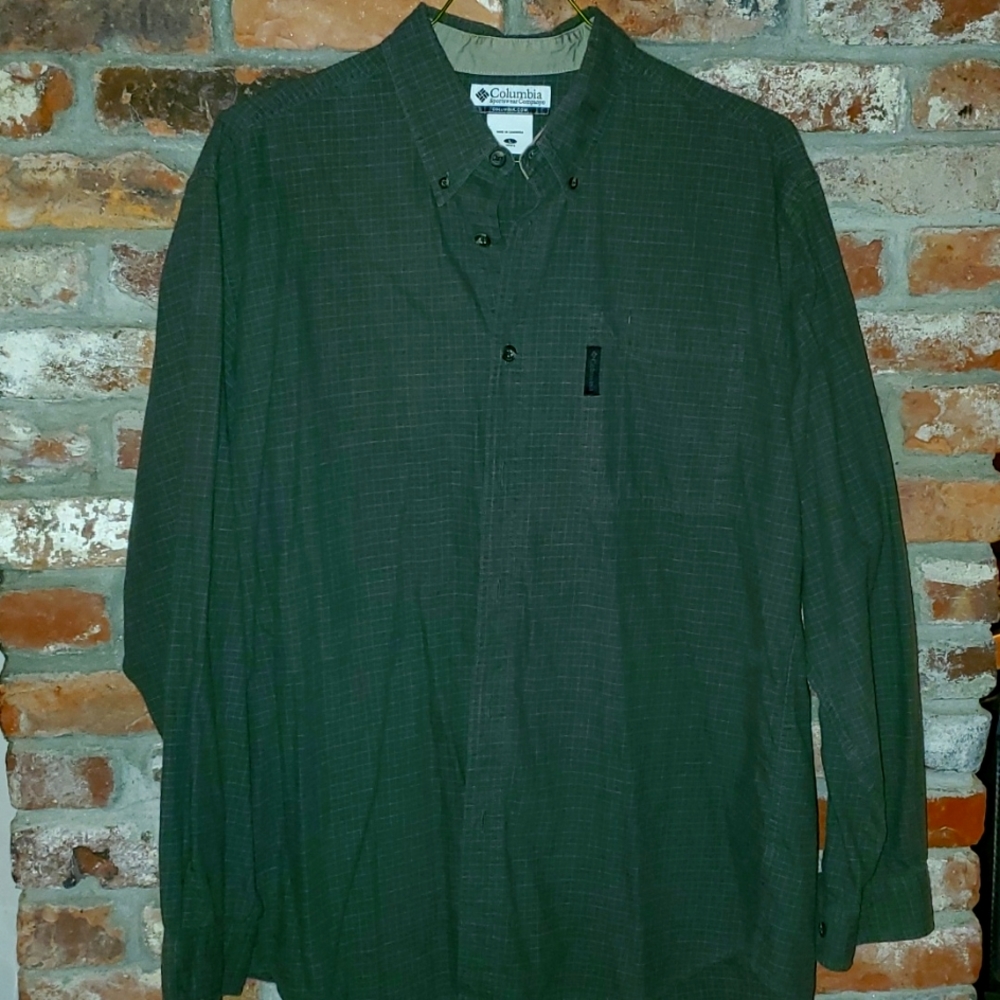Mens Columbia sports shirt